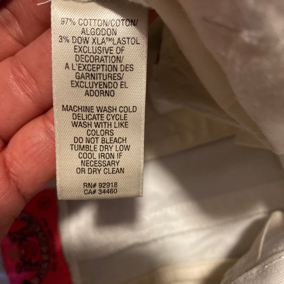 Juicy Contour Shorts - Picture 3 of 6